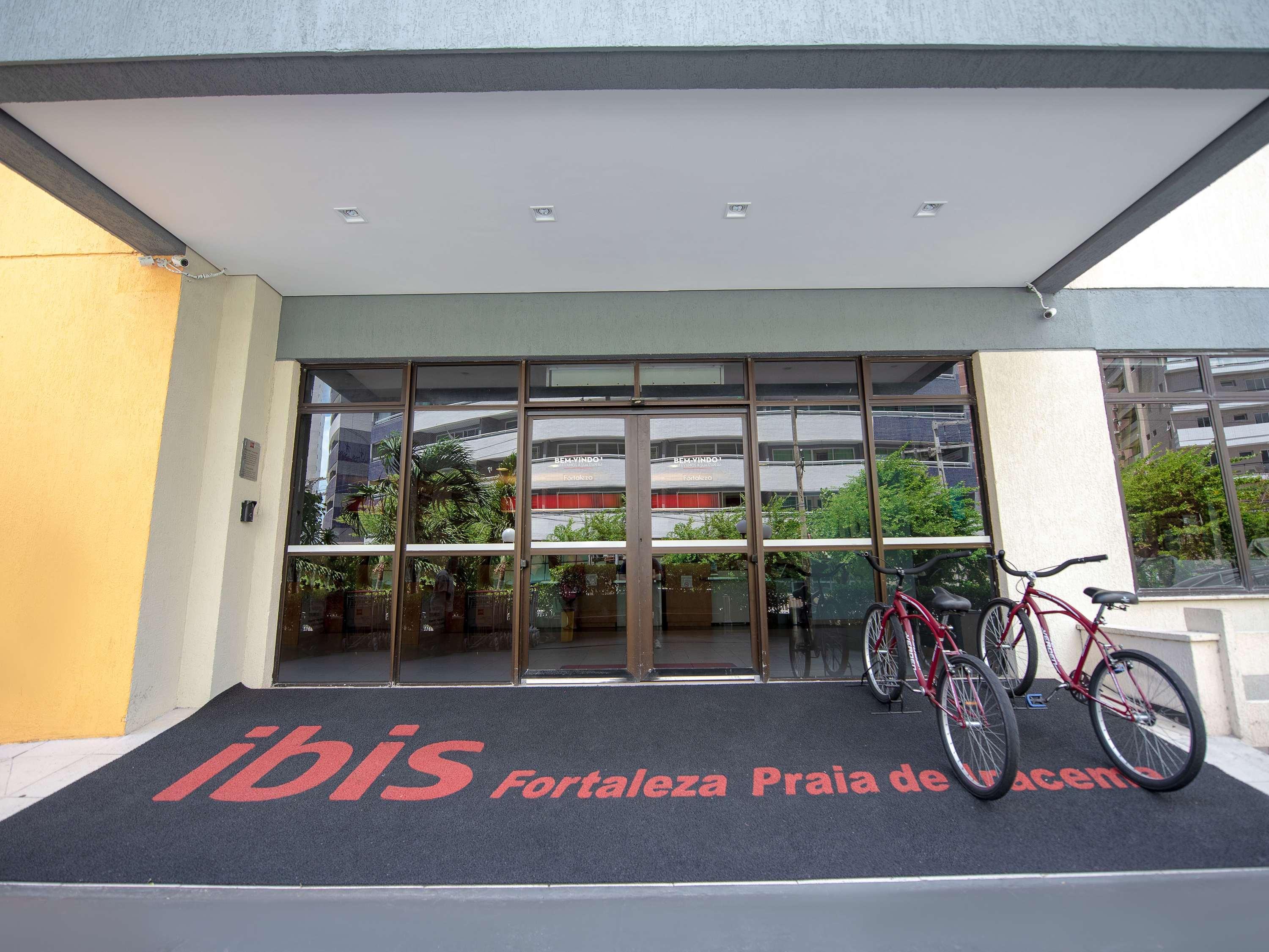 Готель Ibis Fortaleza Praia De Iracema Екстер'єр фото